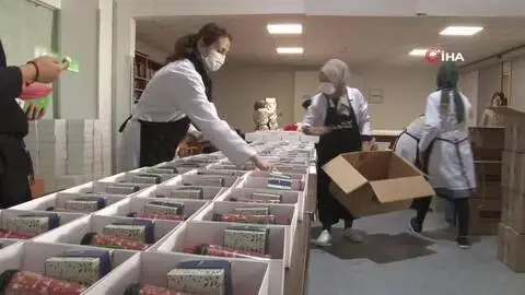 Tuzla'da korona virüs sürecinde ihtiyaç sahibi kadınlara iş imkanı Tuzla'da korona virüs sürecinde ihtiyaç sahibi kadınlara iş imkanı
