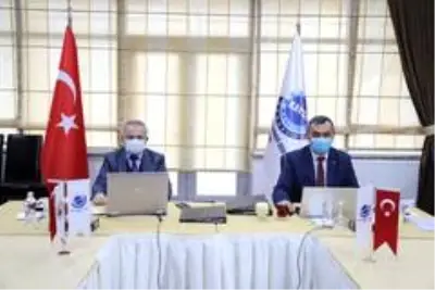Başkan Büyüksimitci: 'Üretimim önemini pandemi döneminde bir kez daha yaşayarak anladık' Başkan Büyüksimitci: 'Üretimim önemini pandemi döneminde bir kez daha yaşayarak anladık'