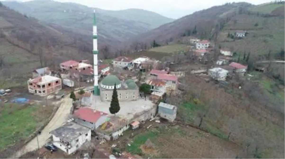 'Altın var' söylentileri nedeniyle tarihi camide 7 kez kazı yapıldı