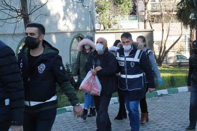 Dolandırıcı çetesinin lideri iş insanlarına seslendi: Kimseye inanıp para göndermeyin, bizim de başımızı yakıyorsunuz