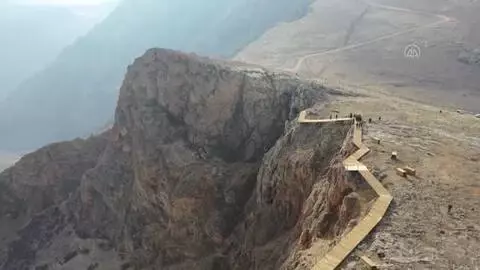 Son dakika haberleri! Divriği'ye 'seyir terası' kazandırılıyor Son dakika haberleri! Divriği'ye 'seyir terası' kazandırılıyor