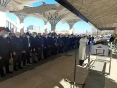 Son dakika haberleri... Eski ODTÜ Rektörü Ahmet Acar, son yolculuğuna uğurlandı