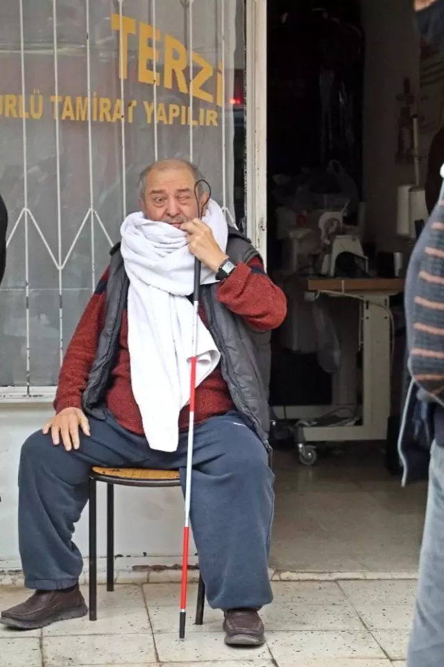 Ailesine sinirlenen madde bağımlısı adam, evini ateşe verdi Ailesine sinirlenen madde bağımlısı adam, evini ateşe verdi