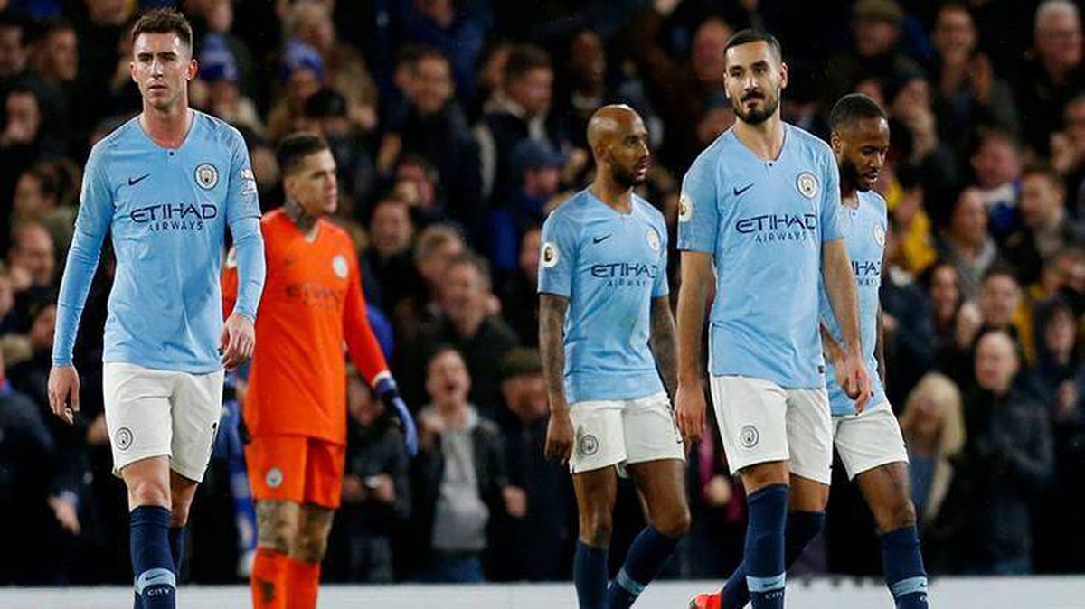 İngiltere Premier Lig'de geçtiğimiz hafta 18 kişi virüse yakalandı
