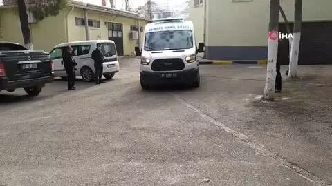 Kaldırımda yürürken aracın çarptığı 4 çocuk babası adam hayatını kaybetti Kaldırımda yürürken aracın çarptığı 4 çocuk babası adam hayatını kaybetti