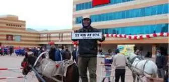 Keşan'da at arabalarının yerini triportörler aldı