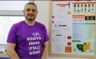 Korona virüse yenilen yılın doktorunun cenazesine yoğun katılım Korona virüse yenilen yılın doktorunun cenazesine yoğun katılım