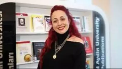 Maltepe'de feci olay: öğretim üyesi kadın önce bıçaklanarak öldürüldü sonra yakıldı Maltepe'de feci olay: öğretim üyesi kadın önce bıçaklanarak öldürüldü sonra yakıldı