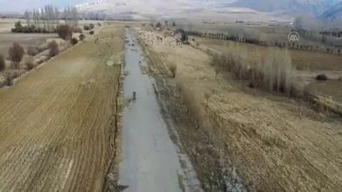 Nuri Demirağ'ın Divriği'ye 79 yıl önce yaptırdığı havaalanı yeniden açılacak Nuri Demirağ'ın Divriği'ye 79 yıl önce yaptırdığı havaalanı yeniden açılacak