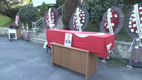 Orman yangını alanında kalp krizi geçirerek ölen şube müdürü için tören düzenlendi Orman yangını alanında kalp krizi geçirerek ölen şube müdürü için tören düzenlendi