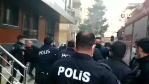 Maltepe'de feci olay: öğretim üyesi kadın önce bıçaklanarak öldürüldü sonra yakıldı Maltepe'de feci olay: öğretim üyesi kadın önce bıçaklanarak öldürüldü sonra yakıldı