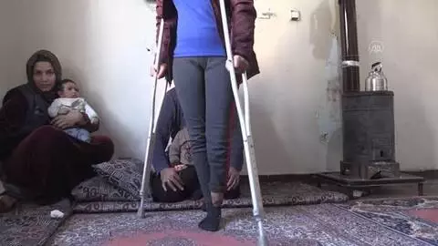 Son dakika... Suriyeli Şeyma yürümek için destek bekliyor Son dakika... Suriyeli Şeyma yürümek için destek bekliyor