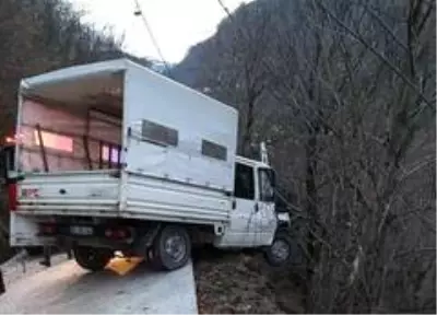 Trabzon'da trafik kazası: 1 ölü, 5 yaralı Trabzon'da trafik kazası: 1 ölü, 5 yaralı