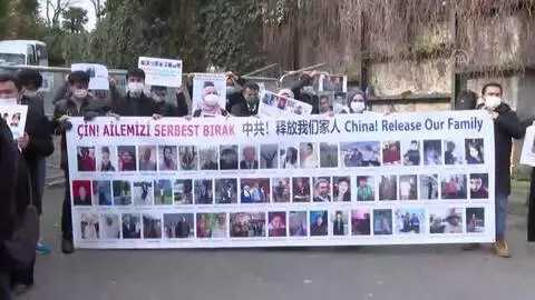 Uygur Türkleri'nden Çin'in İstanbul Başkonsolosluğu önünde eylem Uygur Türkleri'nden Çin'in İstanbul Başkonsolosluğu önünde eylem
