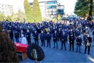 Orman yangını alanında kalp krizi geçirerek ölen şube müdürü için tören düzenlendi Orman yangını alanında kalp krizi geçirerek ölen şube müdürü için tören düzenlendi