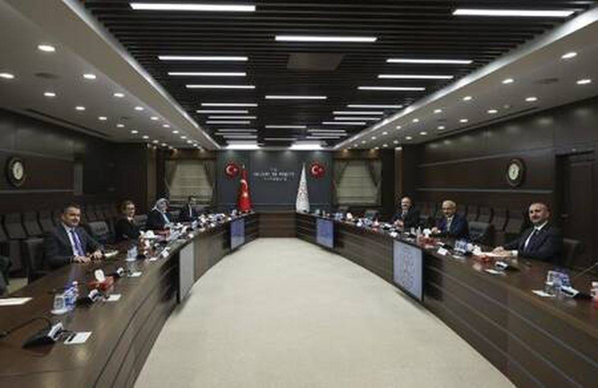 Bakan Elvan, 5 bakan ile toplantı yaptı