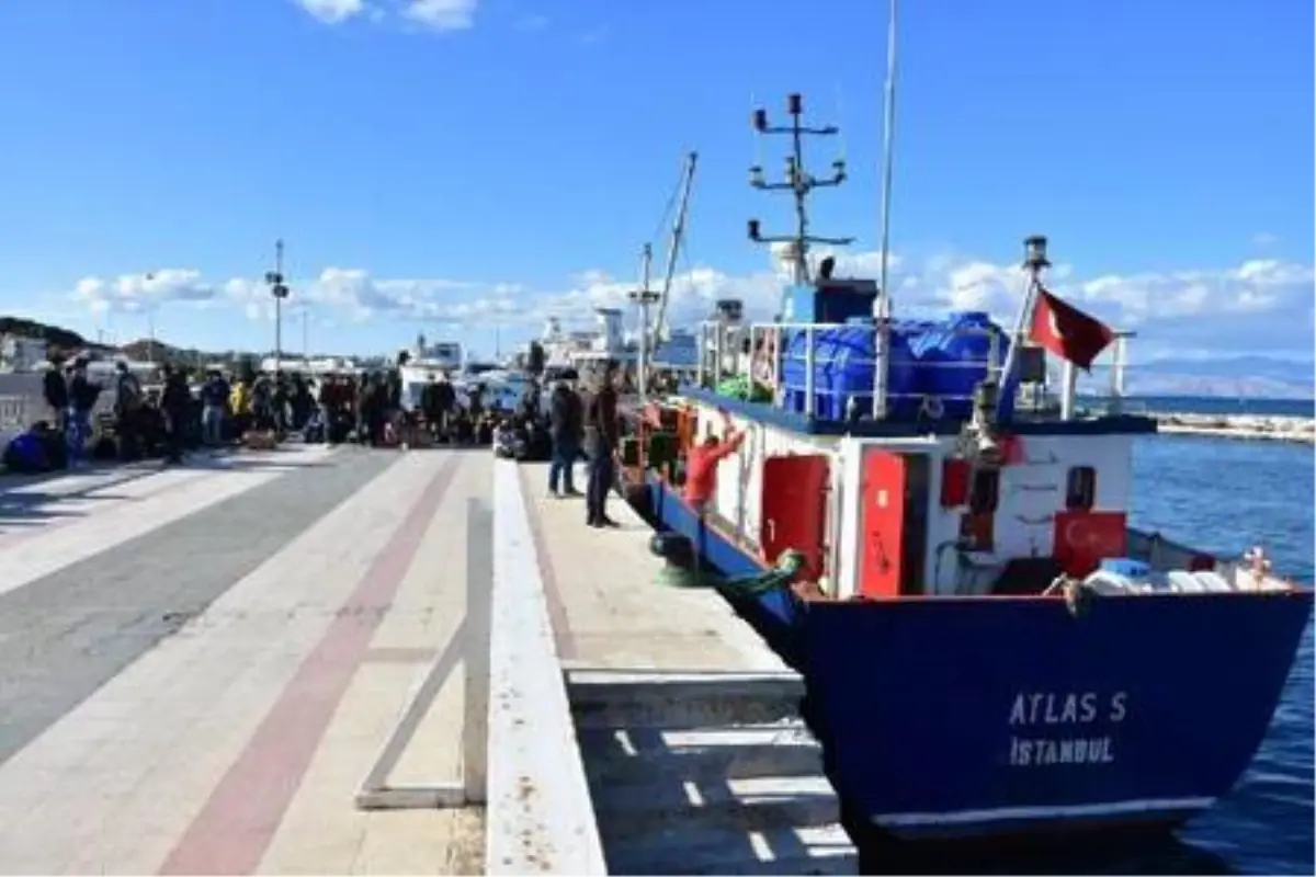 Çeşme açıklarındaki gemide 187 kaçak göçmen yakalandı; kişi başı 6 bin euro ödemişler