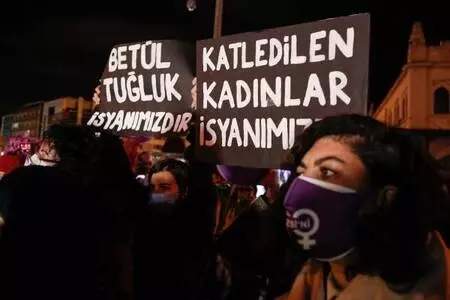 Kadıköy'de kadın cinayetleri protestosu