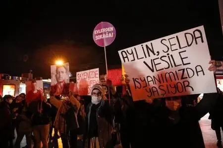 Kadıköy'de kadın cinayetleri protestosu