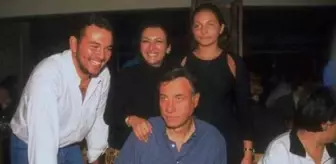 Aylin Kontente: Rahmetli Kemal Sunal'ın kızı Ezo Sunal, bebek beklediğini müjdesini verdi Aylin Kontente: Rahmetli Kemal Sunal'ın kızı Ezo Sunal, bebek beklediğini müjdesini verdi