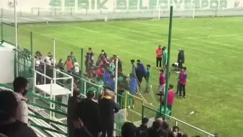 Serik Belediyespor, Kırşehir Belediyespor maçı sonrası gerginlik yaşandı