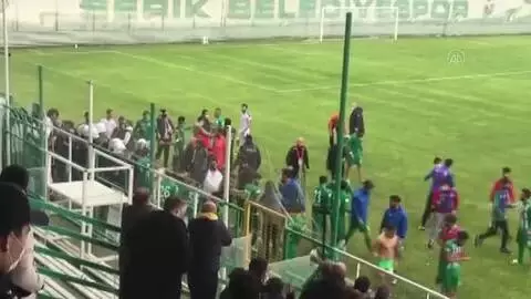 Serik Belediyespor, Kırşehir Belediyespor maçı sonrası gerginlik yaşandı