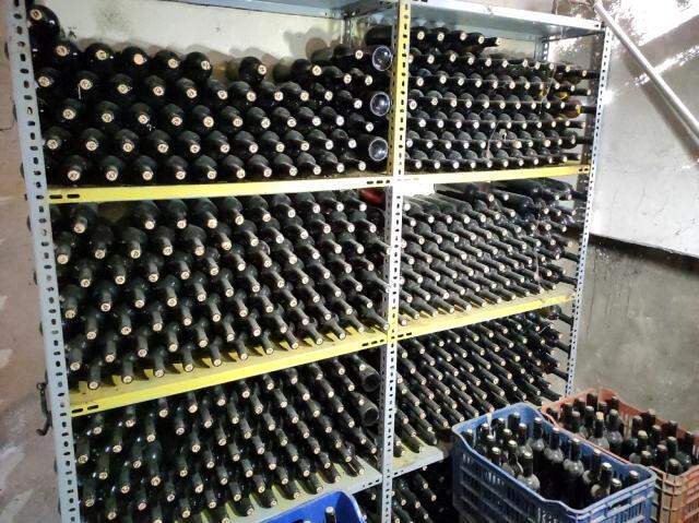 Bursa'da yılbaşı öncesi kaçak içki imal edilen çiftliğe şok baskın