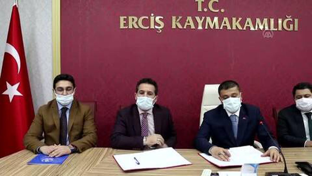 Erciş'te 'Gençlik Kitap Kafe' projesinin protokolü imzalandı