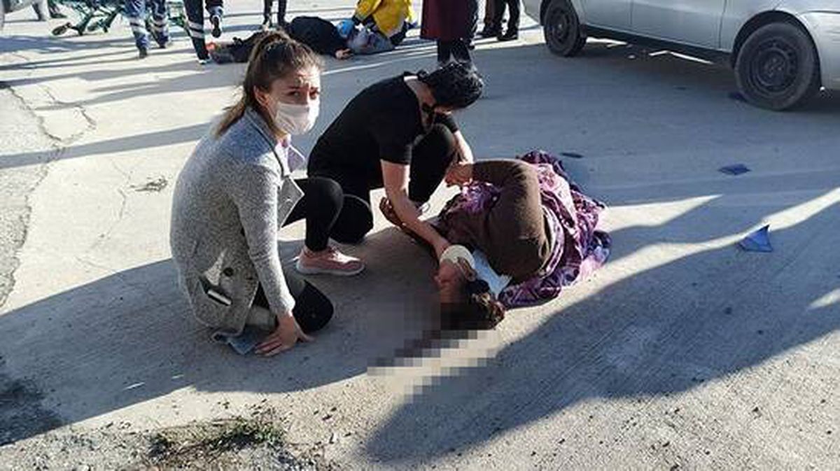 Kazada eşinin öldüğünü zanneden motosiklet sürücüsü, dakikalarca gözyaşı döktü