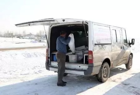 Son dakika haberi: Van'da, kısıtlama öncesi sokak hayvanları unutulmadı