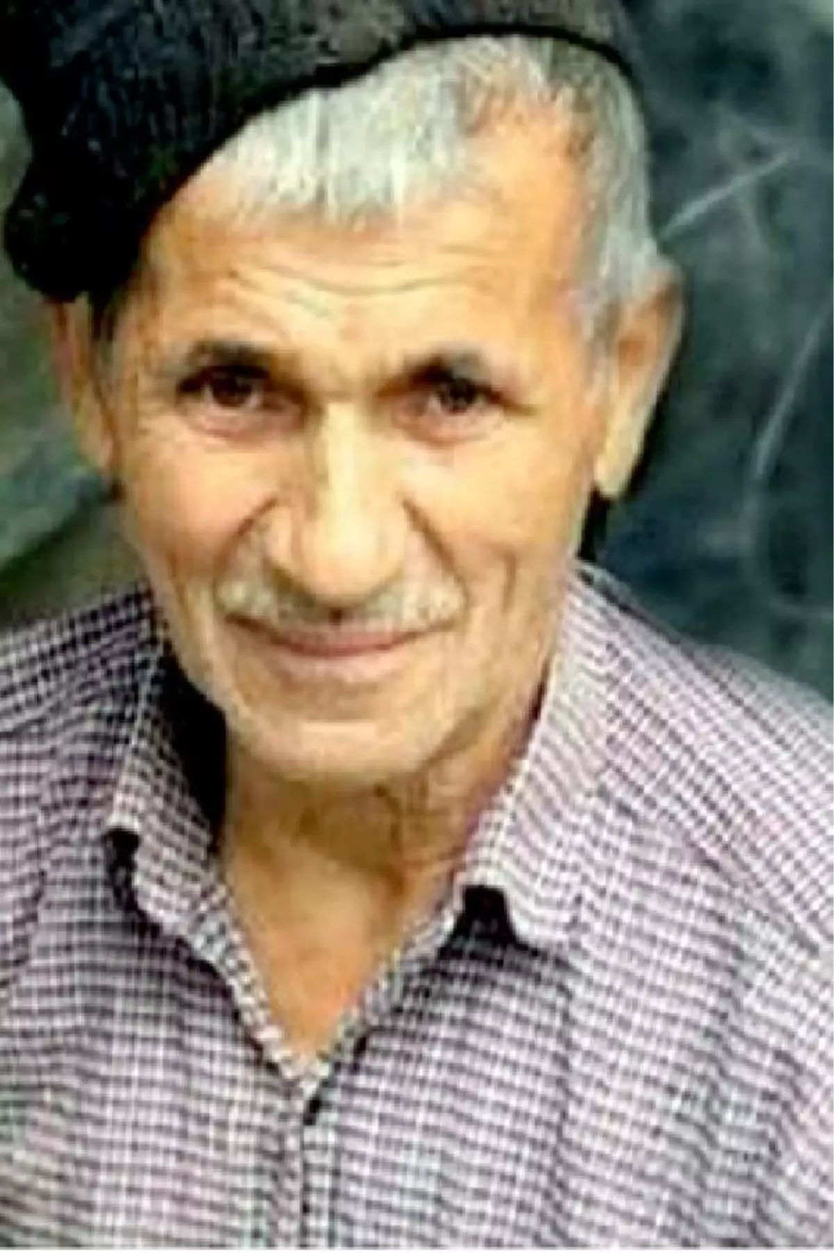 Anız yakmak isterken alevlerin ortasında kalan yaşlı adam öldü
