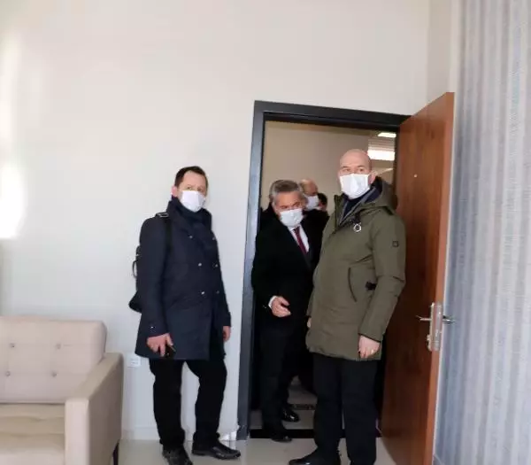 Son dakika haberi: Bakan Soylu'dan Van Emniyet Müdürlüğü'nün yeni binasına ziyaret Son dakika haberi: Bakan Soylu'dan Van Emniyet Müdürlüğü'nün yeni binasına ziyaret