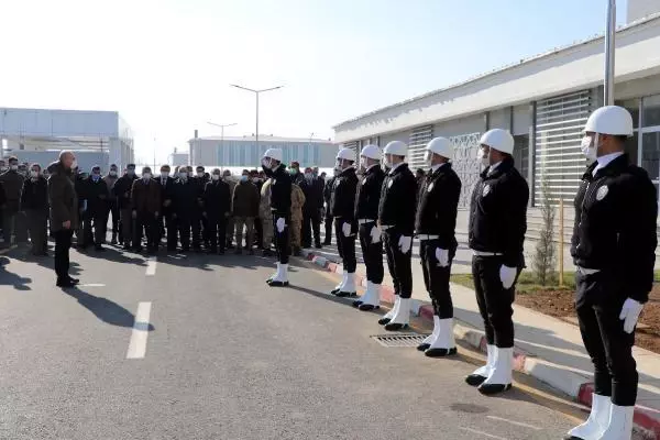 Son dakika haberi: Bakan Soylu'dan Van Emniyet Müdürlüğü'nün yeni binasına ziyaret Son dakika haberi: Bakan Soylu'dan Van Emniyet Müdürlüğü'nün yeni binasına ziyaret
