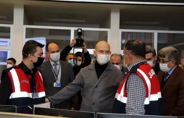Son dakika haberleri: Bakan Soylu'dan Van Emniyet Müdürlüğü'nün yeni binasına ziyaret (2) Son dakika haberleri: Bakan Soylu'dan Van Emniyet Müdürlüğü'nün yeni binasına ziyaret (2)