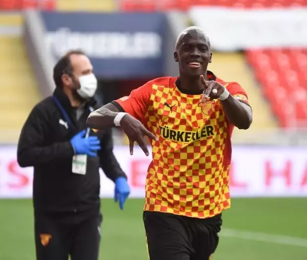 Göztepe'de Ndiaye coştu, Ideye ise beklentileri karşılayamadı Göztepe'de Ndiaye coştu, Ideye ise beklentileri karşılayamadı