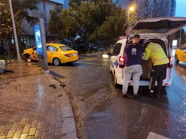 Son dakika haber... Kaza yapan ekmek teknesini görünce çöktü kaldı Son dakika haber... Kaza yapan ekmek teknesini görünce çöktü kaldı