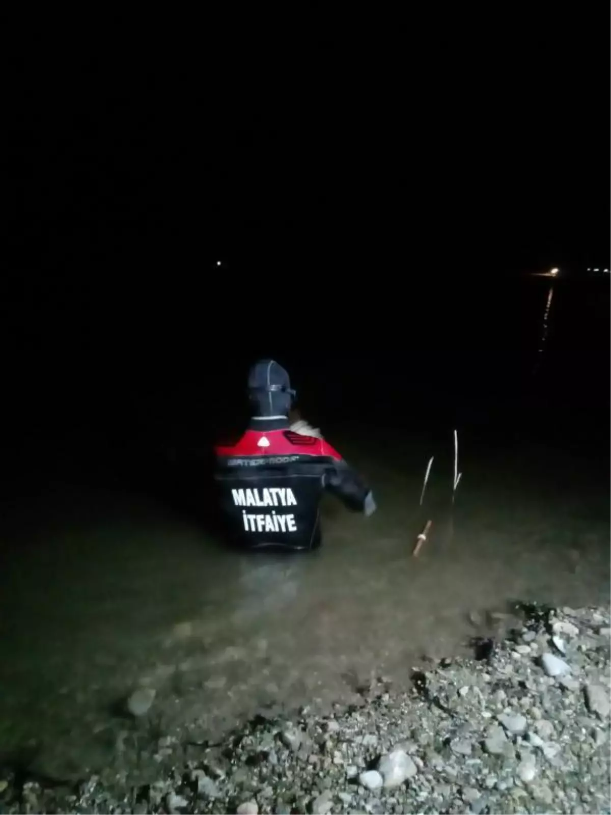 Malatya'da barajda tekne alabora oldu: 1 kişi kayıp