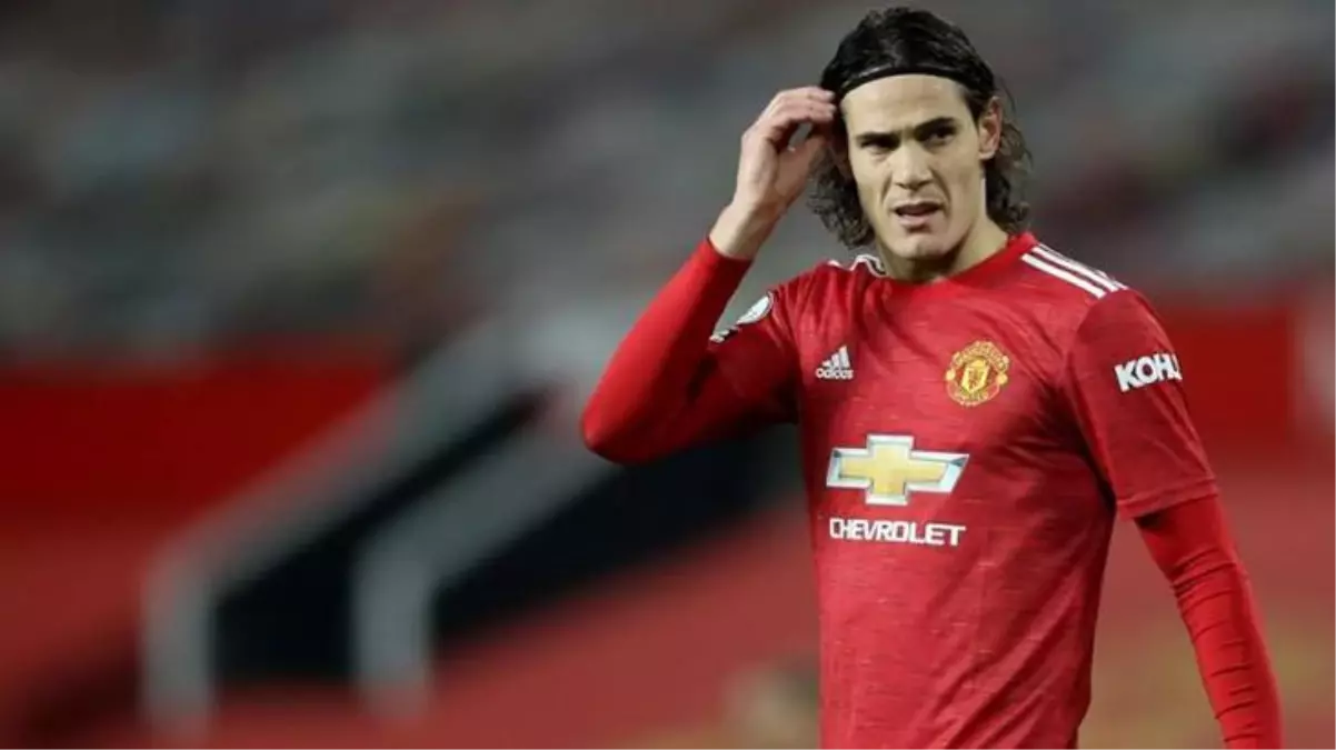 Manchester United'ın golcüsü Cavani, ırkçı paylaşımı nedeniyle 3 maç ceza aldı