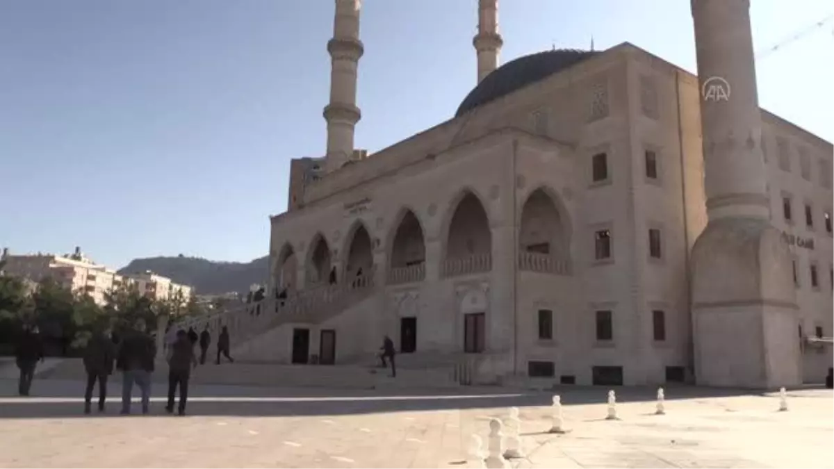 Mardin'de yeni yılın ilk cuma namazı kılındı