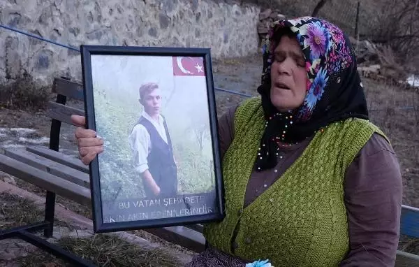Şehit Eren Bülbül, doğum gününde unutulmadı (2) Şehit Eren Bülbül, doğum gününde unutulmadı (2)