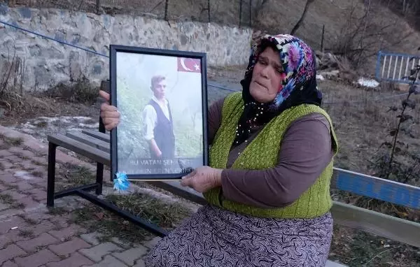 Şehit Eren Bülbül, doğum gününde unutulmadı (2) Şehit Eren Bülbül, doğum gününde unutulmadı (2)