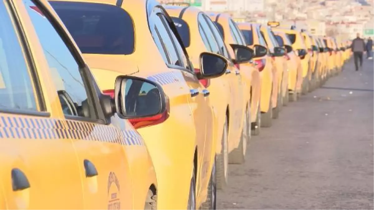 TAKSİMETRE GÜNCELLEME KUYRUĞU AKŞAM SAATLERİNDE DE DEVAM ETTİ
