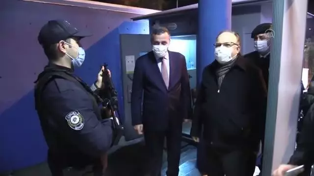 ZONGULDAK - Vali Mustafa Tutulmaz yılbaşı denetimlerine katıldı ZONGULDAK - Vali Mustafa Tutulmaz yılbaşı denetimlerine katıldı