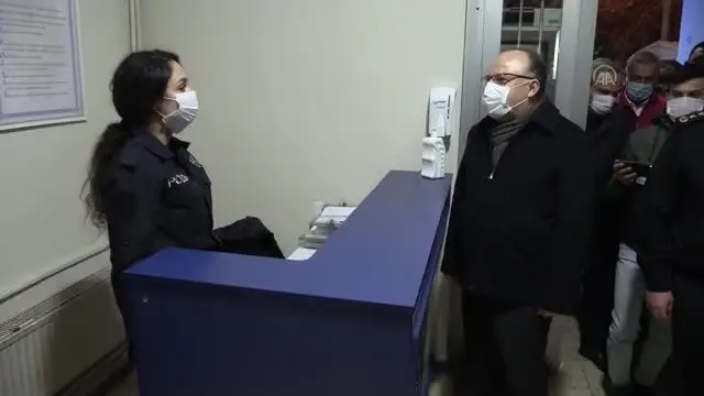 ZONGULDAK - Vali Mustafa Tutulmaz yılbaşı denetimlerine katıldı ZONGULDAK - Vali Mustafa Tutulmaz yılbaşı denetimlerine katıldı