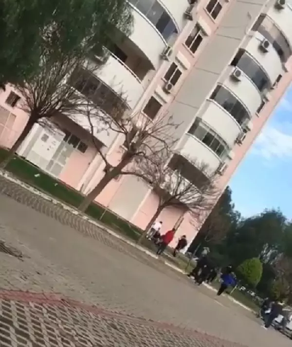 10'uncu kattan atlayan genç kadın, hayatını kaybetti