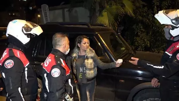 Avukat, cipiyle 'dur' ihtarına uymadı, yakalanınca 'alkollüydüm' dedi Avukat, cipiyle 'dur' ihtarına uymadı, yakalanınca 'alkollüydüm' dedi
