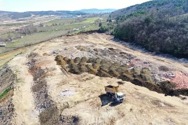 Bursa'da 2020 yılında kaçak hafriyat dökenlere toplam 5,9 milyon lira ceza verildi Bursa'da 2020 yılında kaçak hafriyat dökenlere toplam 5,9 milyon lira ceza verildi