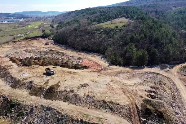 Bursa'da 2020 yılında kaçak hafriyat dökenlere toplam 5,9 milyon lira ceza verildi Bursa'da 2020 yılında kaçak hafriyat dökenlere toplam 5,9 milyon lira ceza verildi
