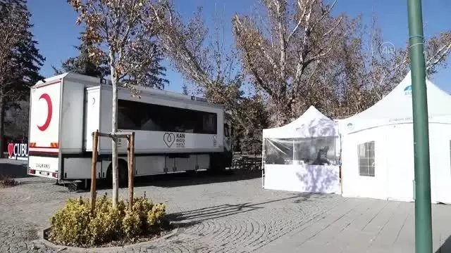 Çubuk'ta vatandaşlar kan bağışı kampanyasına ilgi gösterdi Çubuk'ta vatandaşlar kan bağışı kampanyasına ilgi gösterdi
