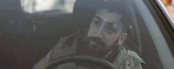 'Dünyanın en uzun adamı' ile 'Hayat tamircisi'nden kediler için kamu spotu 'Dünyanın en uzun adamı' ile 'Hayat tamircisi'nden kediler için kamu spotu